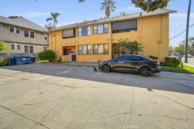 a car parked in front of a building