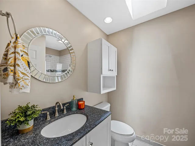 $999,995 | 150 Sondley Parkway, Asheville, NC 28805