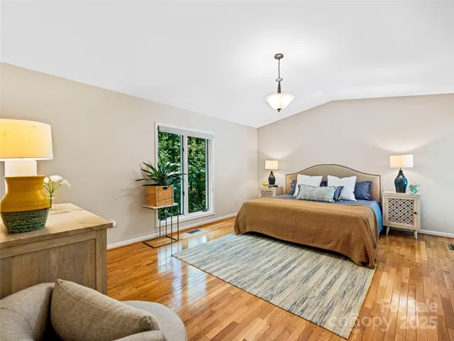 $999,995 | 150 Sondley Parkway, Asheville, NC 28805