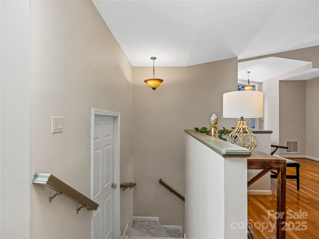 $999,995 | 150 Sondley Parkway, Asheville, NC 28805
