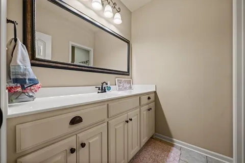 $915,000 | 8050 North Caldwell Avenue, Parkville, MO 64152