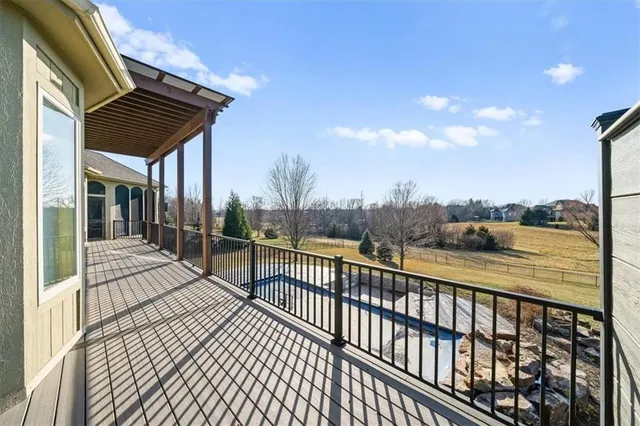 $915,000 | 8050 North Caldwell Avenue, Parkville, MO 64152