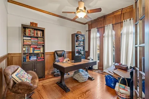 $899,999 | 8050 North Caldwell Avenue, Parkville, MO 64152