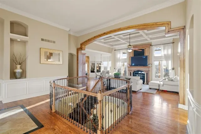 $915,000 | 8050 North Caldwell Avenue, Parkville, MO 64152