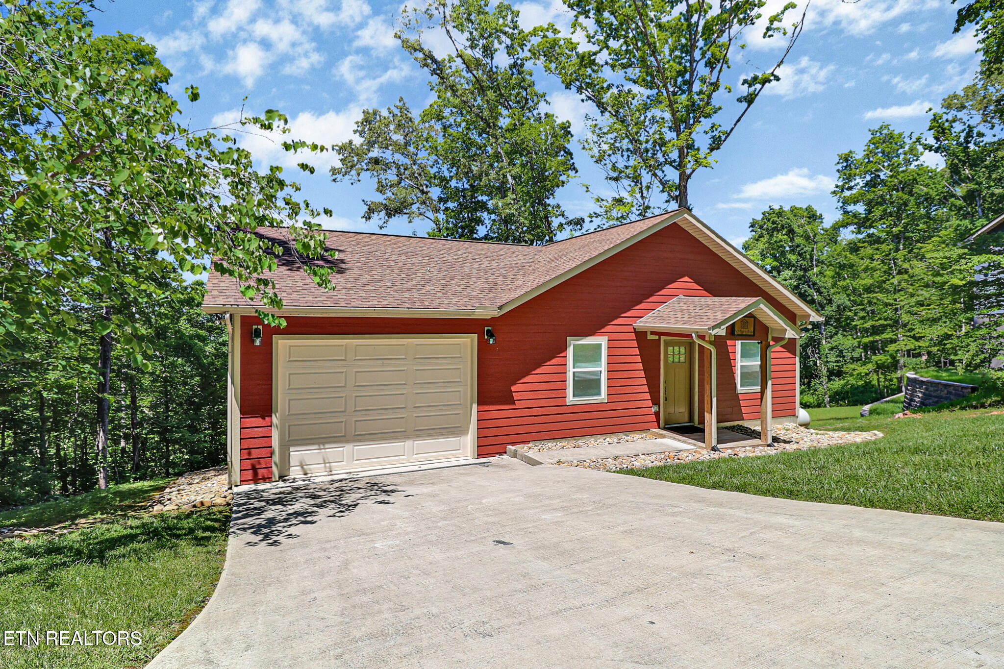 140 Rindler Ridge Byrdstown, TN 38549 - Photo 4 of 54 n44a1986-n44a1990
