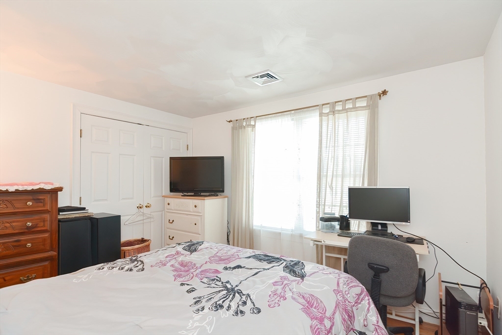 25 Dunster Road Everett, MA 02149 - Photo 14 of 29 Gallery Image 14