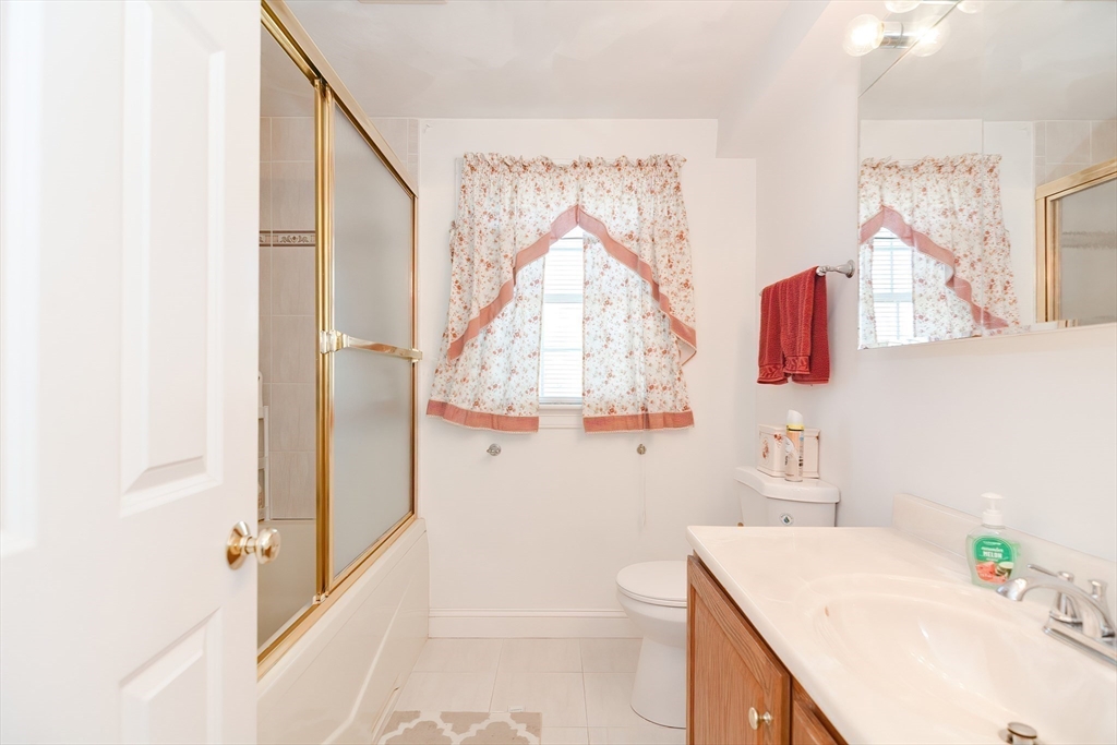 25 Dunster Road Everett, MA 02149 - Photo 16 of 29 Gallery Image 16