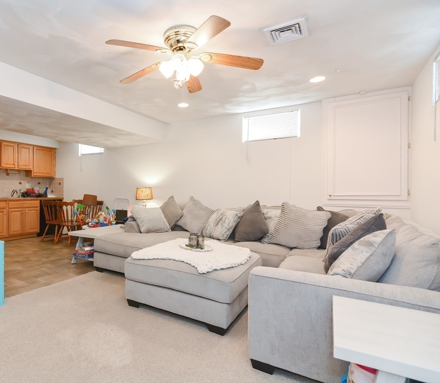25 Dunster Road Everett, MA 02149 - Photo 18 of 29 Gallery Image 18