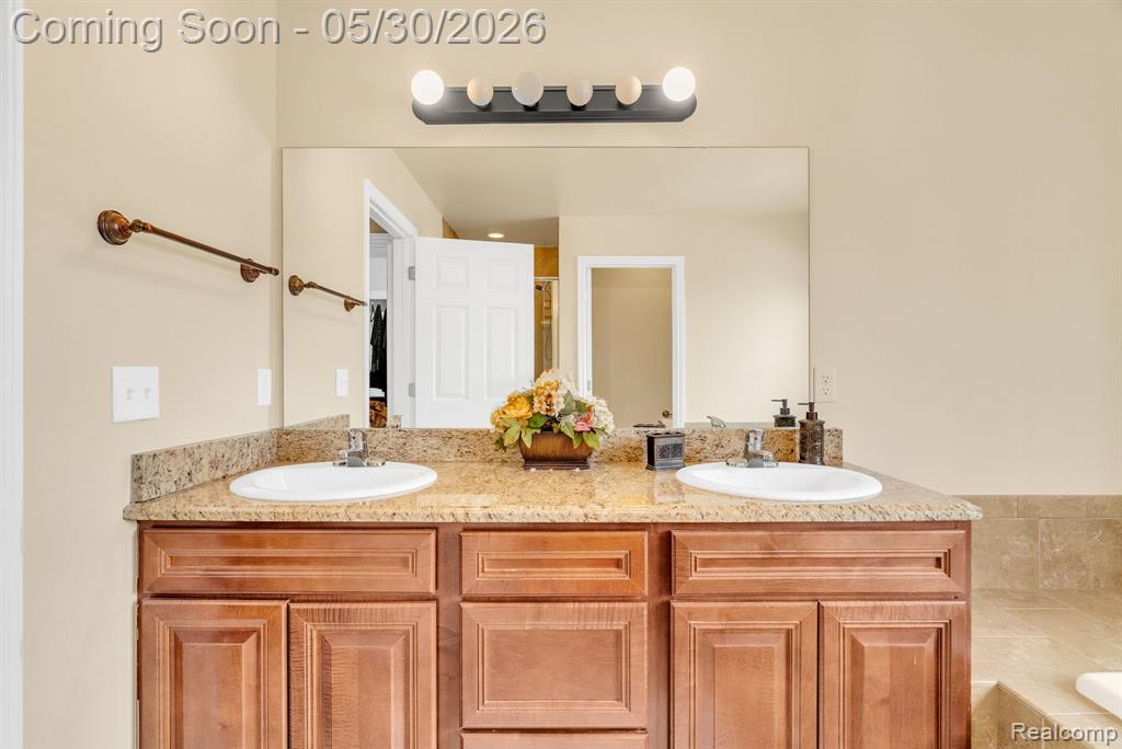 4122 Hawks Nest Road Utica, MI 48317 - Photo 42 of 74