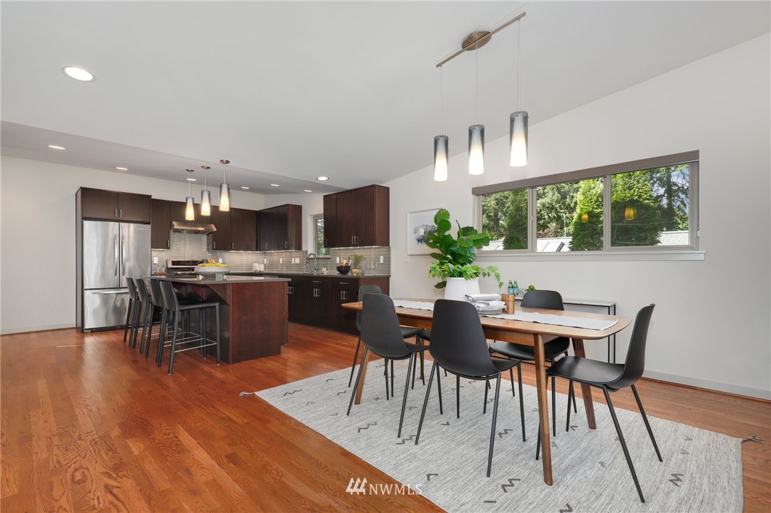 9738 Sand Point Way Northeast Seattle, WA 98115 - Photo 14 of 38 Gallery Image 14