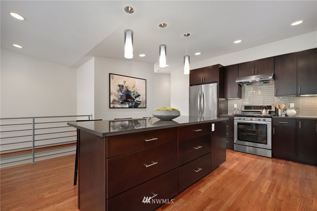 9738 Sand Point Way Northeast Seattle, WA 98115 - Photo 16 of 38 Gallery Image 16