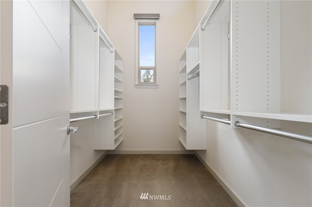 9738 Sand Point Way Northeast Seattle, WA 98115 - Photo 22 of 38 Gallery Image 22