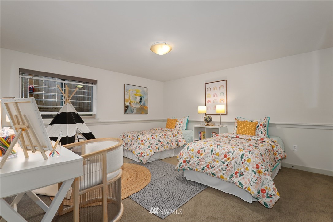 9738 Sand Point Way Northeast Seattle, WA 98115 - Photo 23 of 38 Gallery Image 23