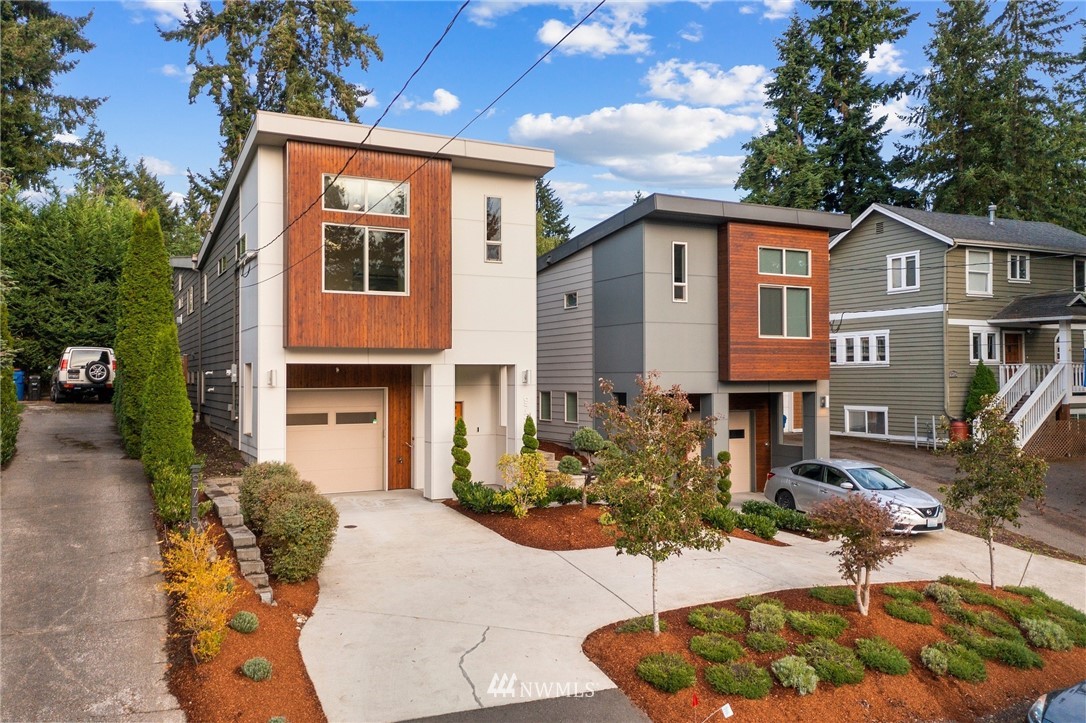 9738 Sand Point Way Northeast Seattle, WA 98115 - Photo 35 of 38 Gallery Image 35
