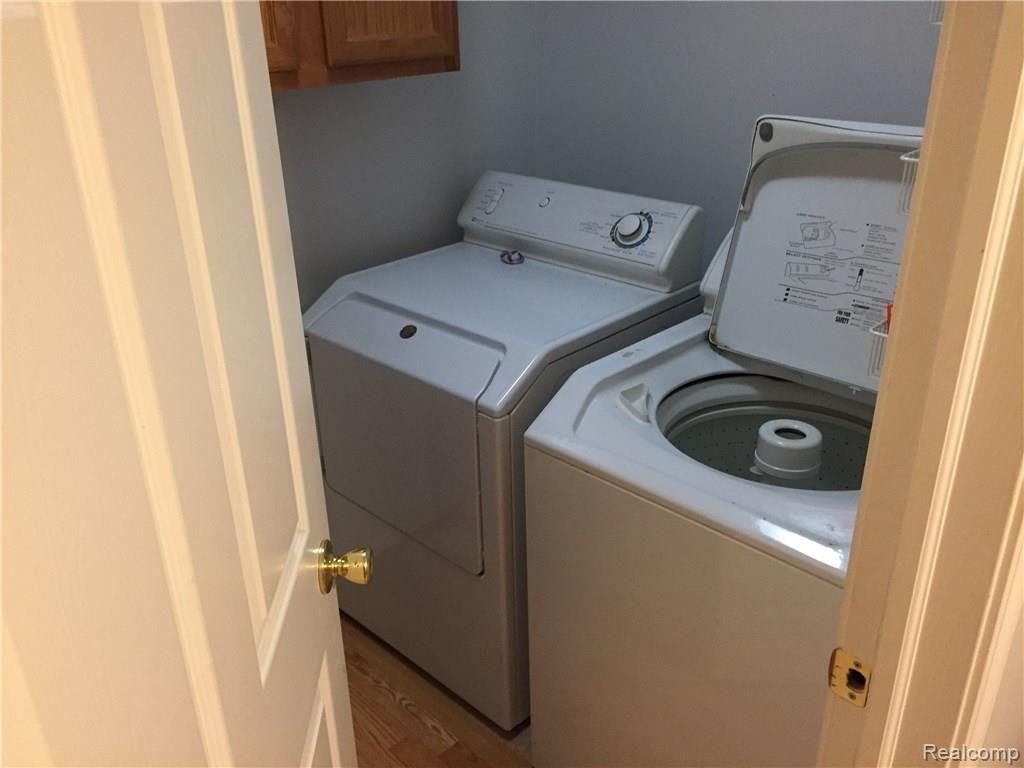 46070 Reedgrass Lane Belleville, MI 48111 - Photo 10 of 17 laundry room.jpg