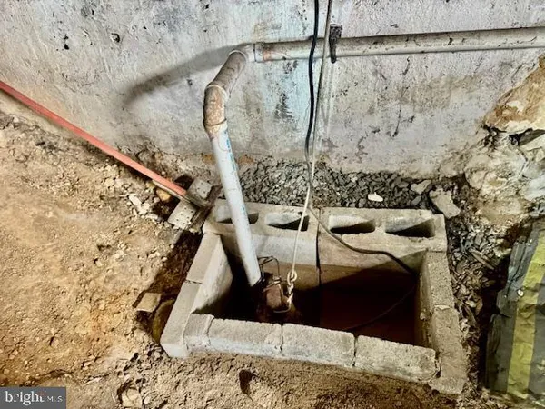 a bath tub sitting in a bathroom