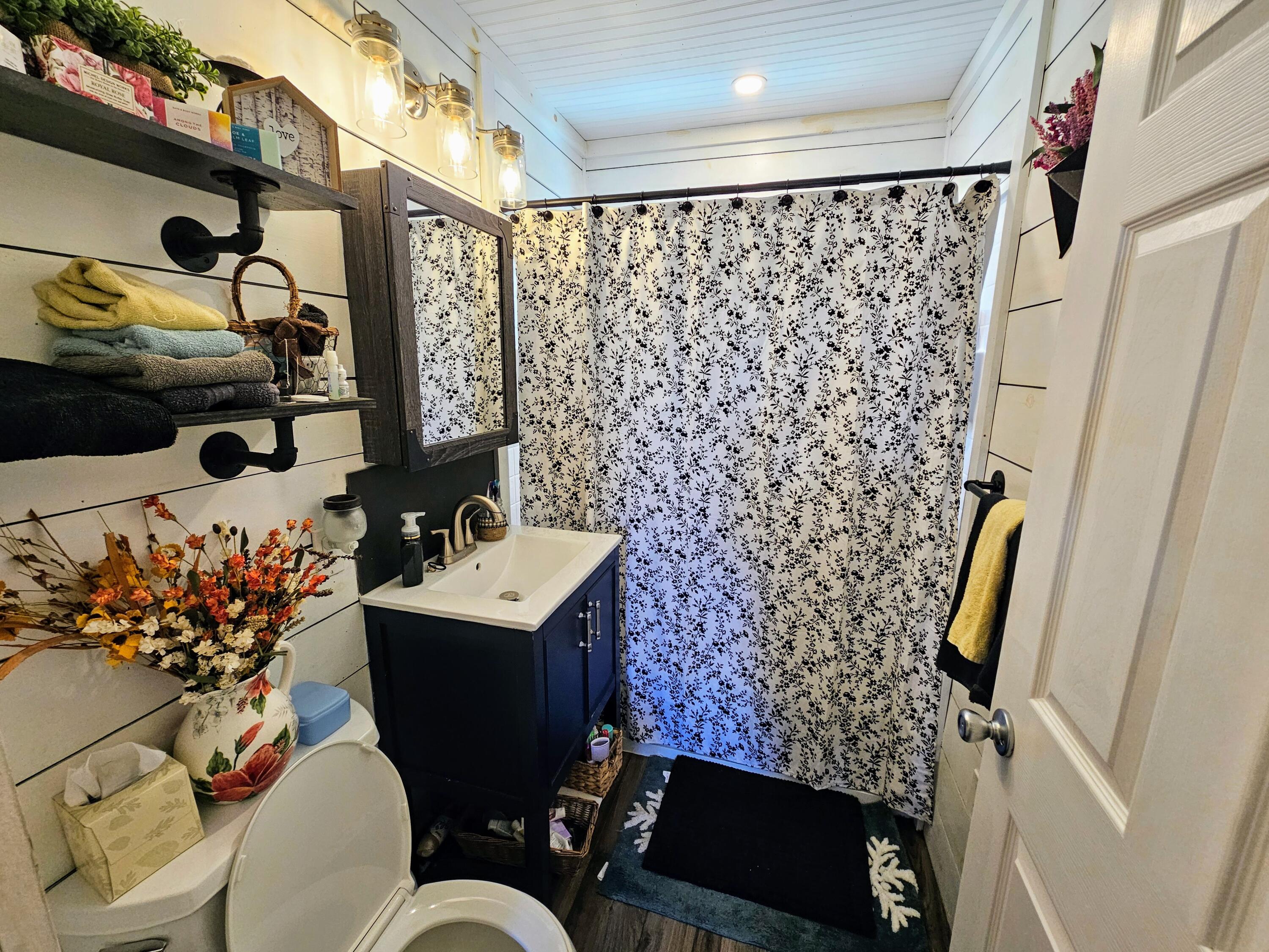 265 Darling Road Hudson, ME 04449 - Photo 15 of 24 Bathroom