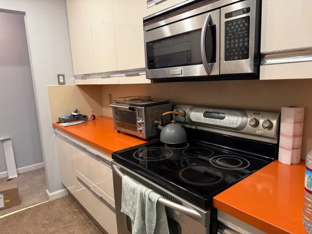 $630,000 | 5344 Shelter Creek Lane, San Bruno, CA 94066