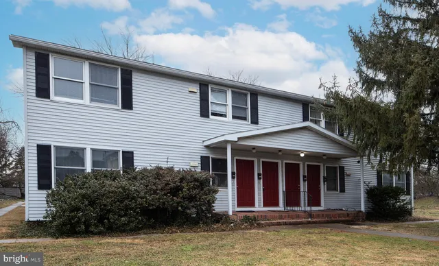 $1,300 | 605 North Avenue, Palmyra, PA 17078