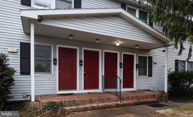 $1,300 | 605 North Avenue, Palmyra, PA 17078