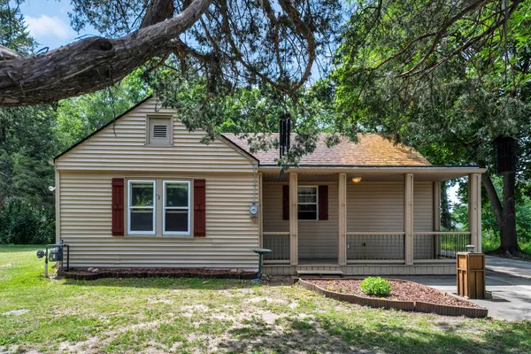 $240,000 | 33511 Fairview Court, Burlington, WI 53105