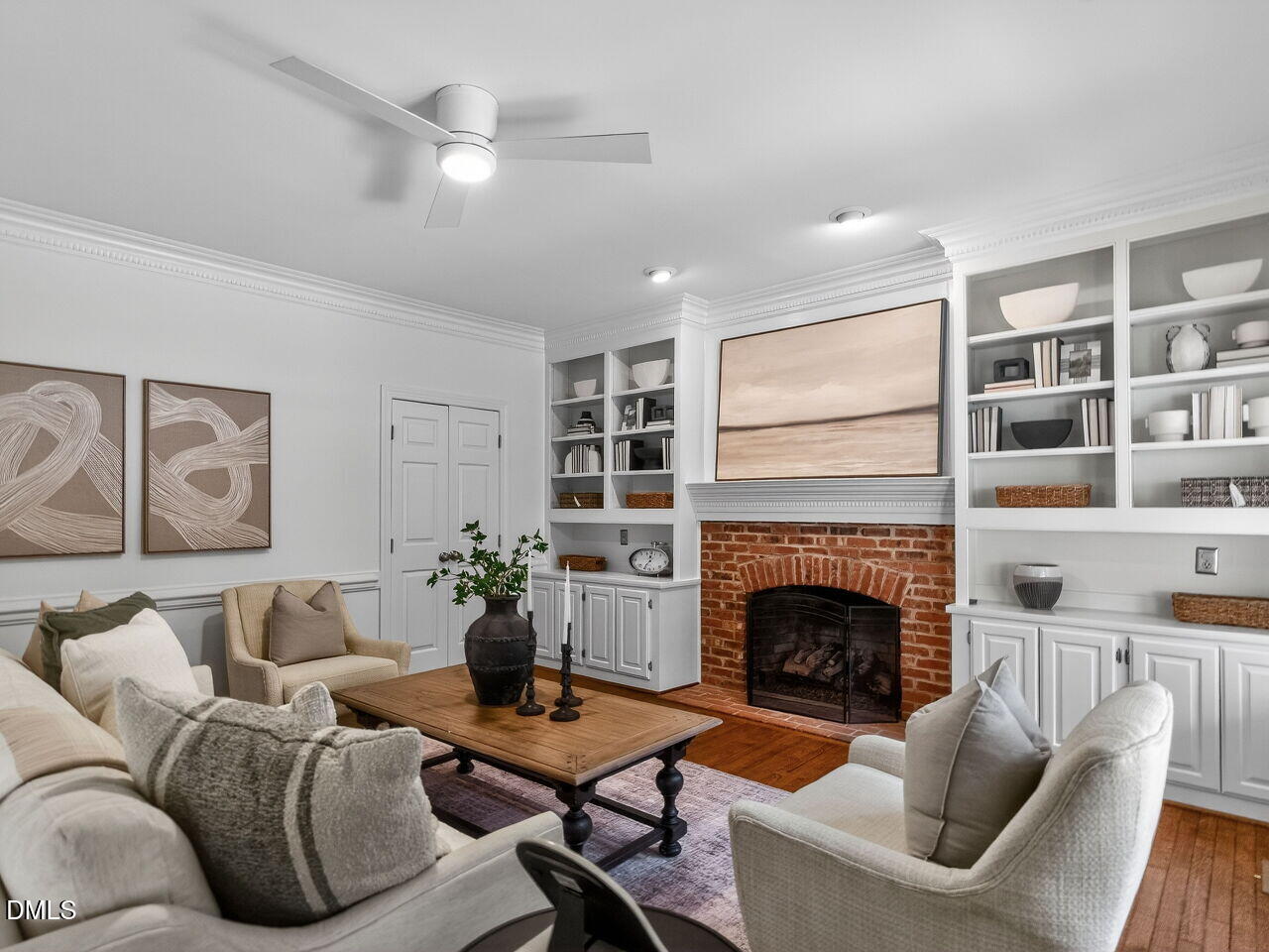2210 Oxford Road Raleigh, NC 27608 - Photo 10 of 37 012-1280x960-family-room
