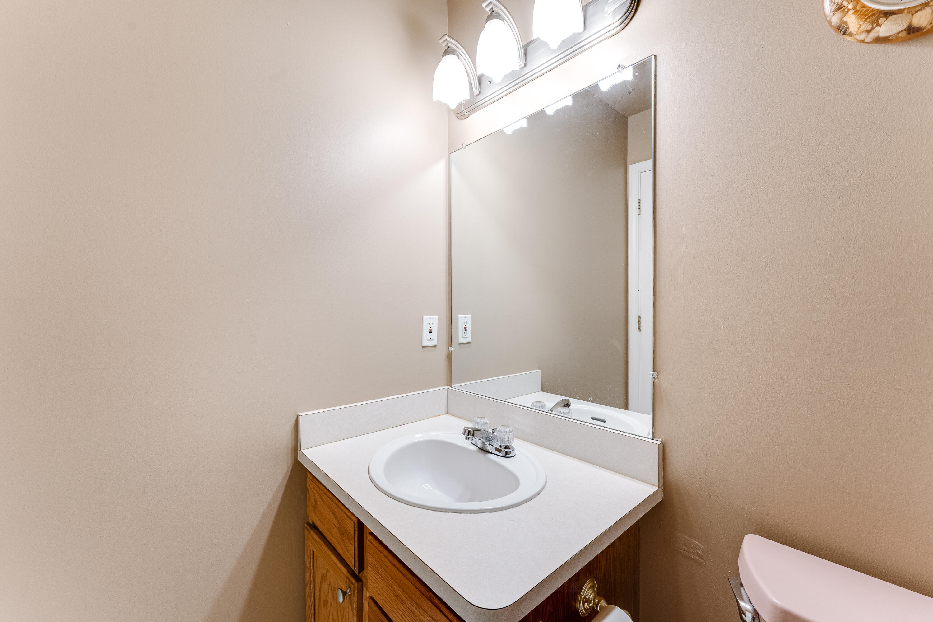 3868 Elvera Lane Warren, MI 48092 - Photo 17 of 41 B-3868 Elvera lane, warren-7