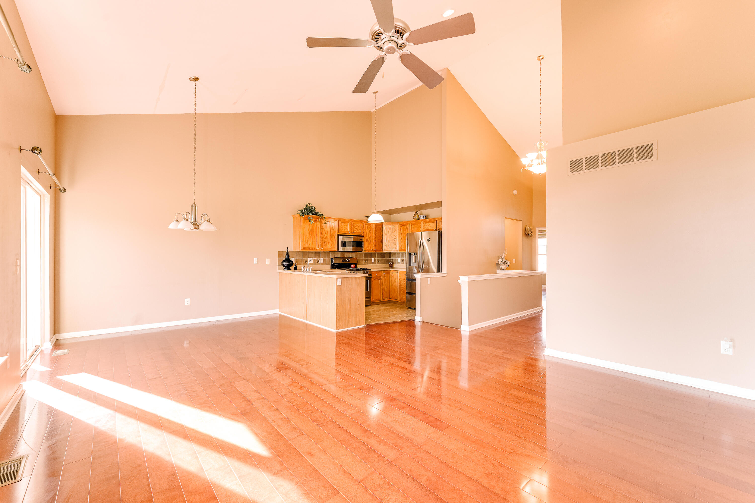 3868 Elvera Lane Warren, MI 48092 - Photo 5 of 41 B-3868 Elvera lane, warren-11