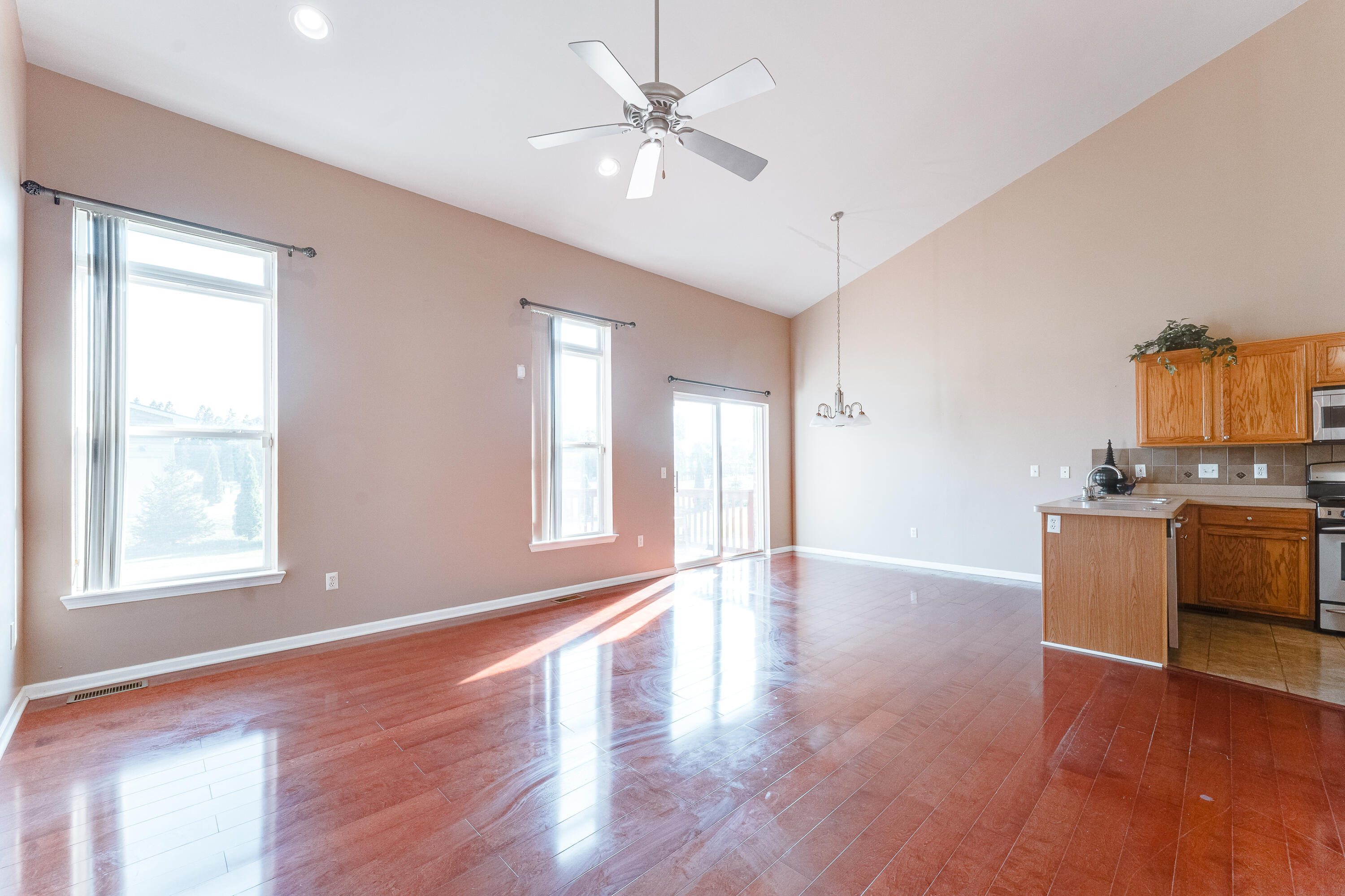 3868 Elvera Lane Warren, MI 48092 - Photo 6 of 41 B-3868 Elvera lane, warren-10