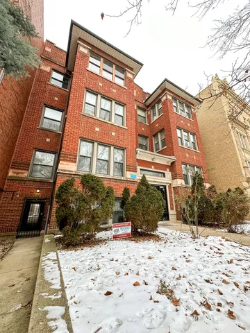 $2,000 | 4134 North Keystone Avenue, Unit 1SW, Chicago, IL 60641