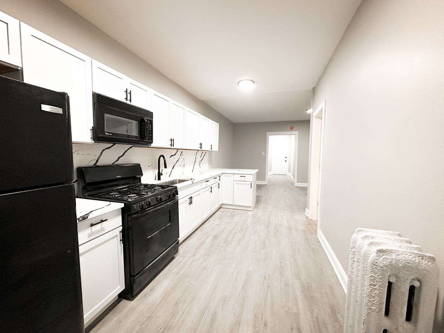 4134 North Keystone Avenue, Unit 1SW Chicago, IL 60641 - Photo 8 of 18