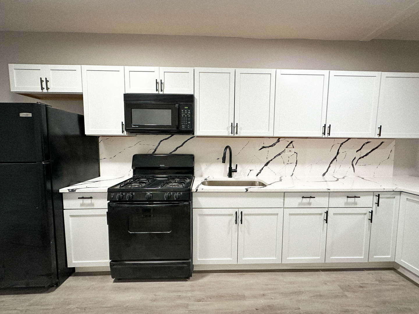 4134 North Keystone Avenue, Unit 1SW Chicago, IL 60641 - Photo 9 of 18