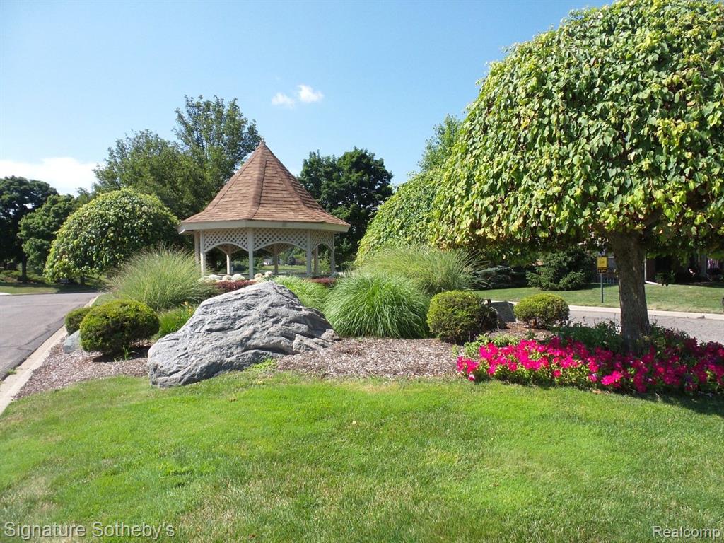 22375 Peach Tree Novi, MI 48375 - Photo 36 of 37