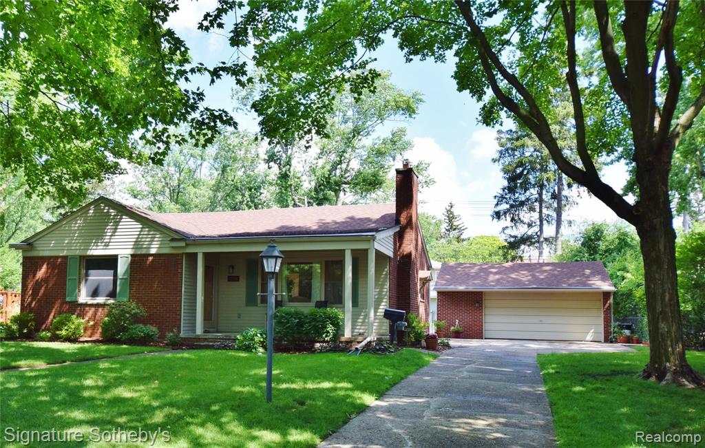 17190 Beverly Road Beverly Hills, MI 48025 - Photo 1 of 23