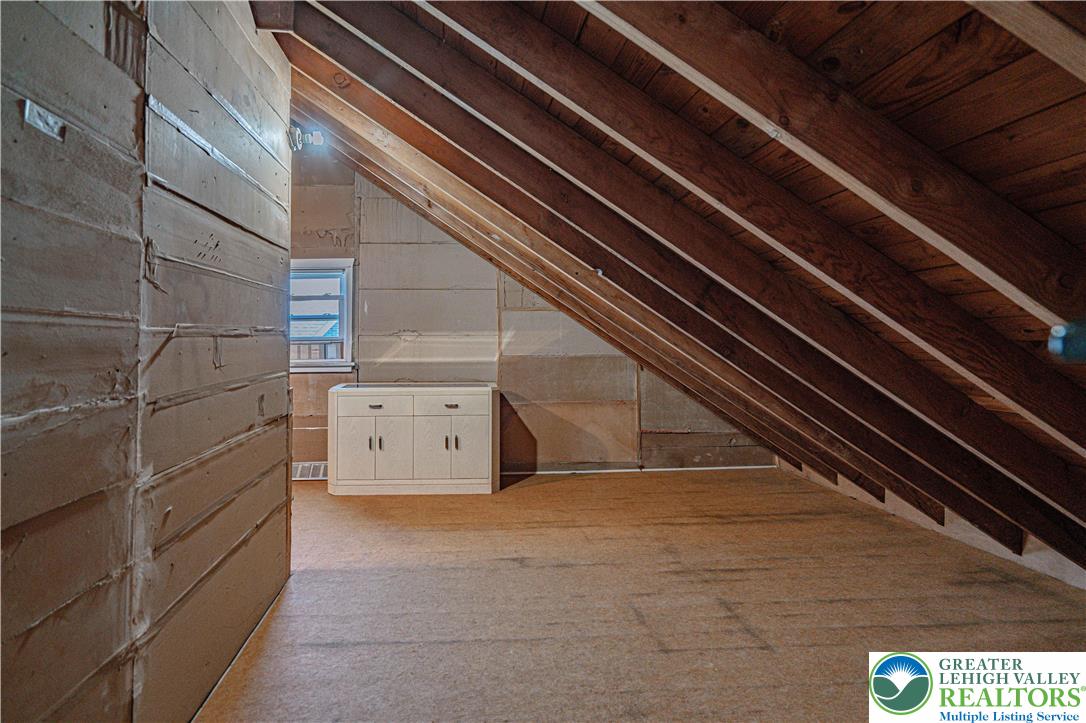 1115 Chestnut Street Coplay, PA 18037 - Photo 20 of 32 a view of stove