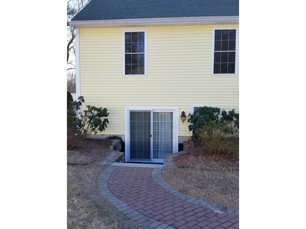 24 Sand Hill Road Salem, NH 03079 - Photo 13 of 14
