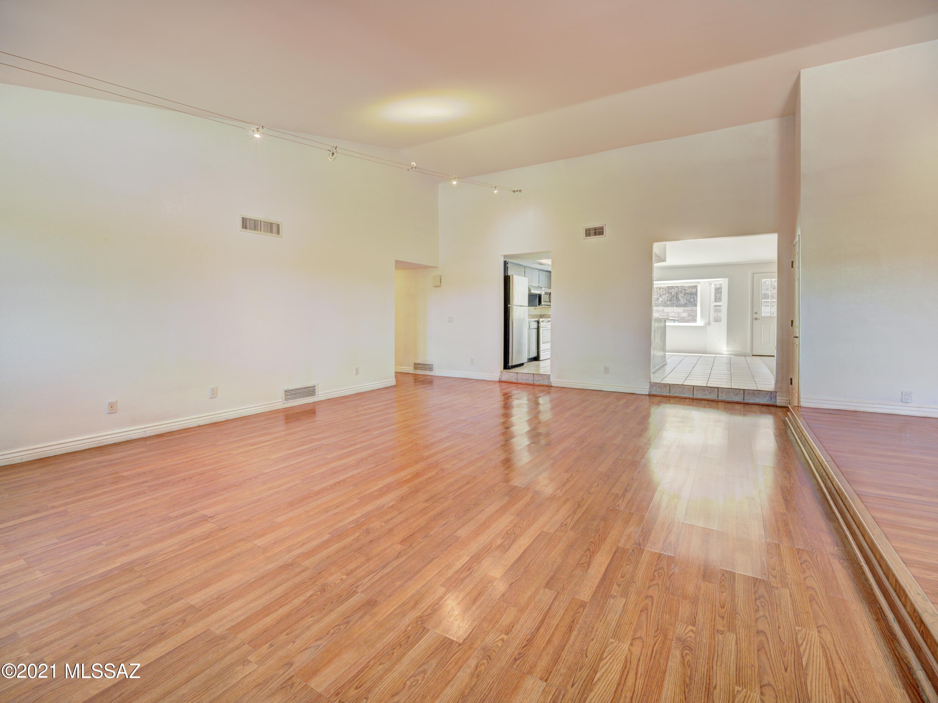 922 Cerrado Sanchez Rio Rico, AZ 85648 - Photo 13 of 39