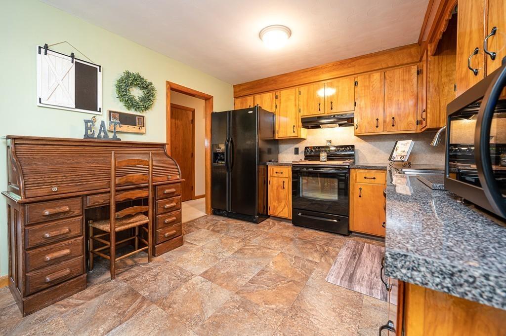 14 Sandra Road Peabody, MA 01960 - Photo 16 of 34 Gallery Image 16