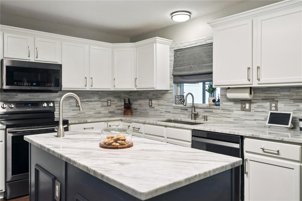 2333 Foxtree Road Tavares, FL 32778 - Photo 14 of 43 Gallery Image 14