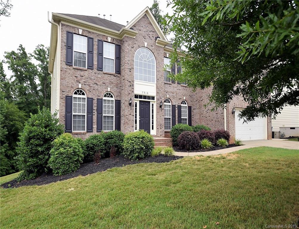 7916 Greylock Ridge Road Matthews, NC 28105 - Photo 3 of 40 Gallery Image 3
