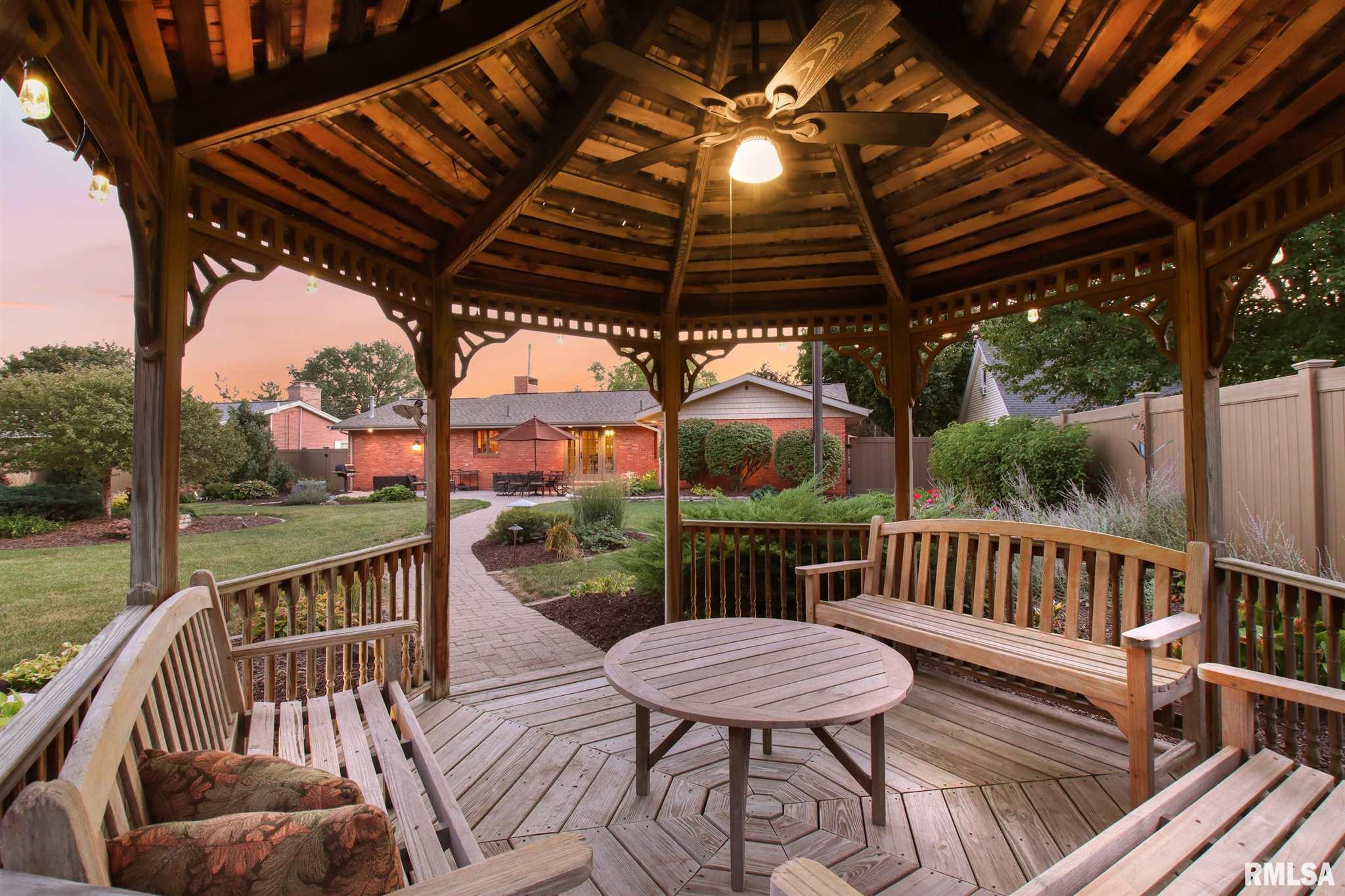 526 Brentwood Road Morton, IL 61550 - Photo 7 of 50 Gallery Image 7