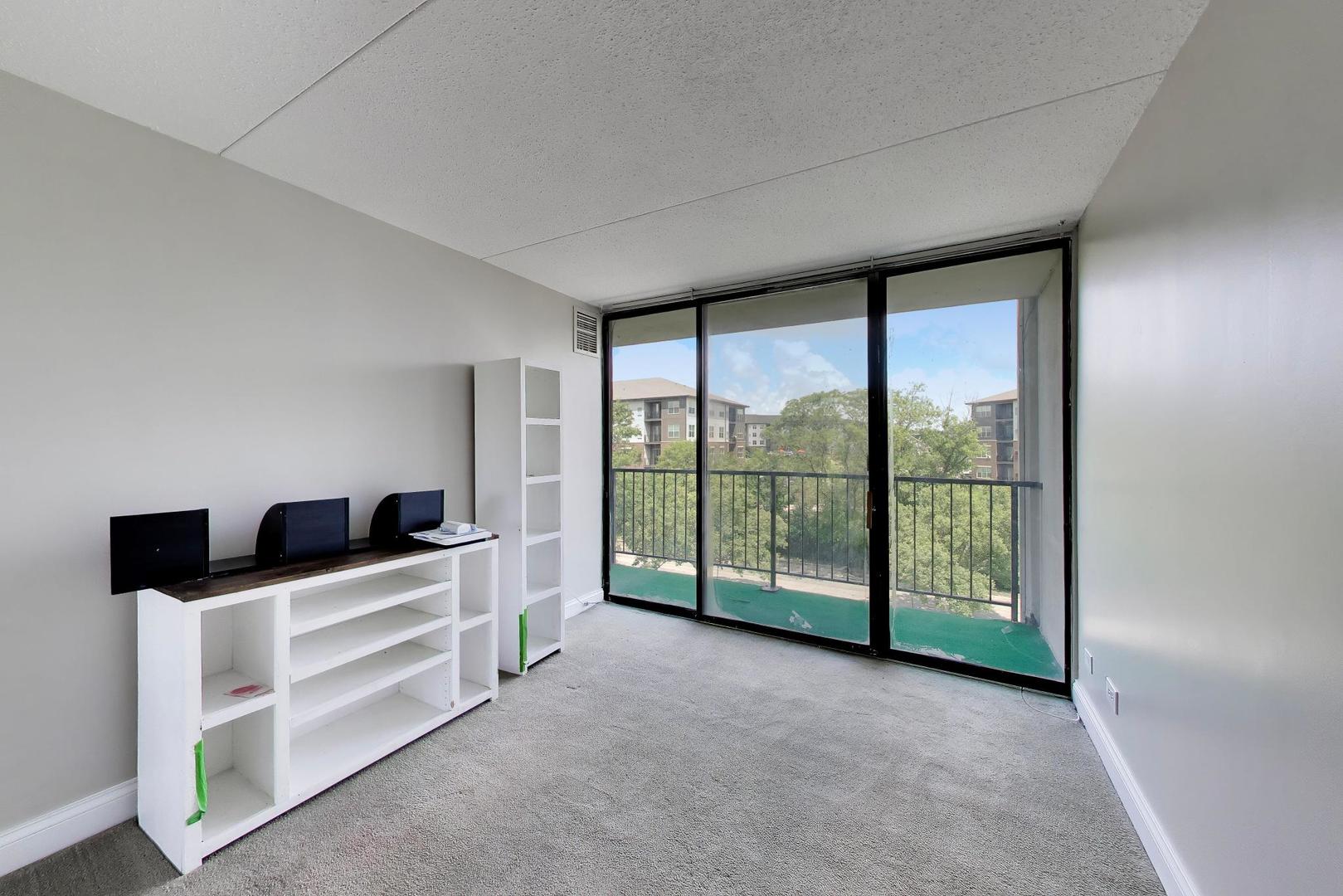 2015 South Finley Road, Unit 512 Lombard, IL 60148 - Photo 26 of 46 Gallery Image 26