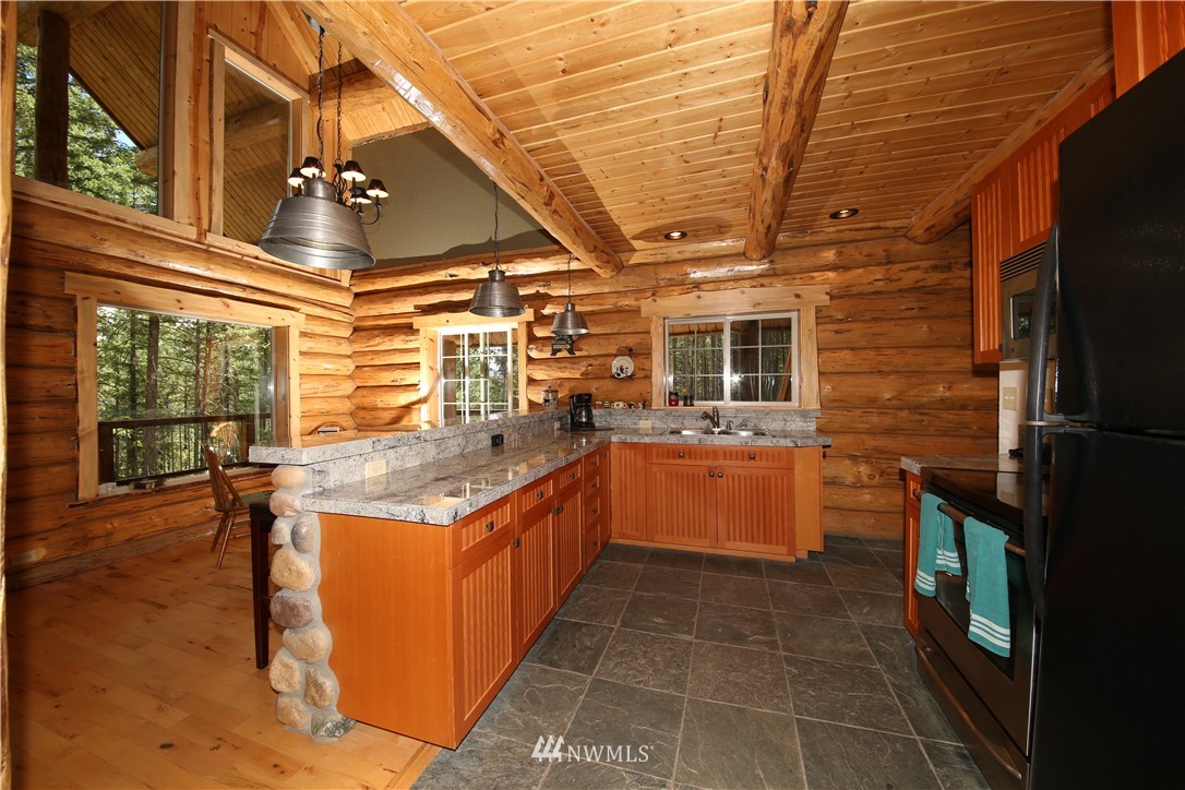 25 Sky Ranch Road Twisp, WA 98856 - Photo 10 of 36 Gallery Image 10