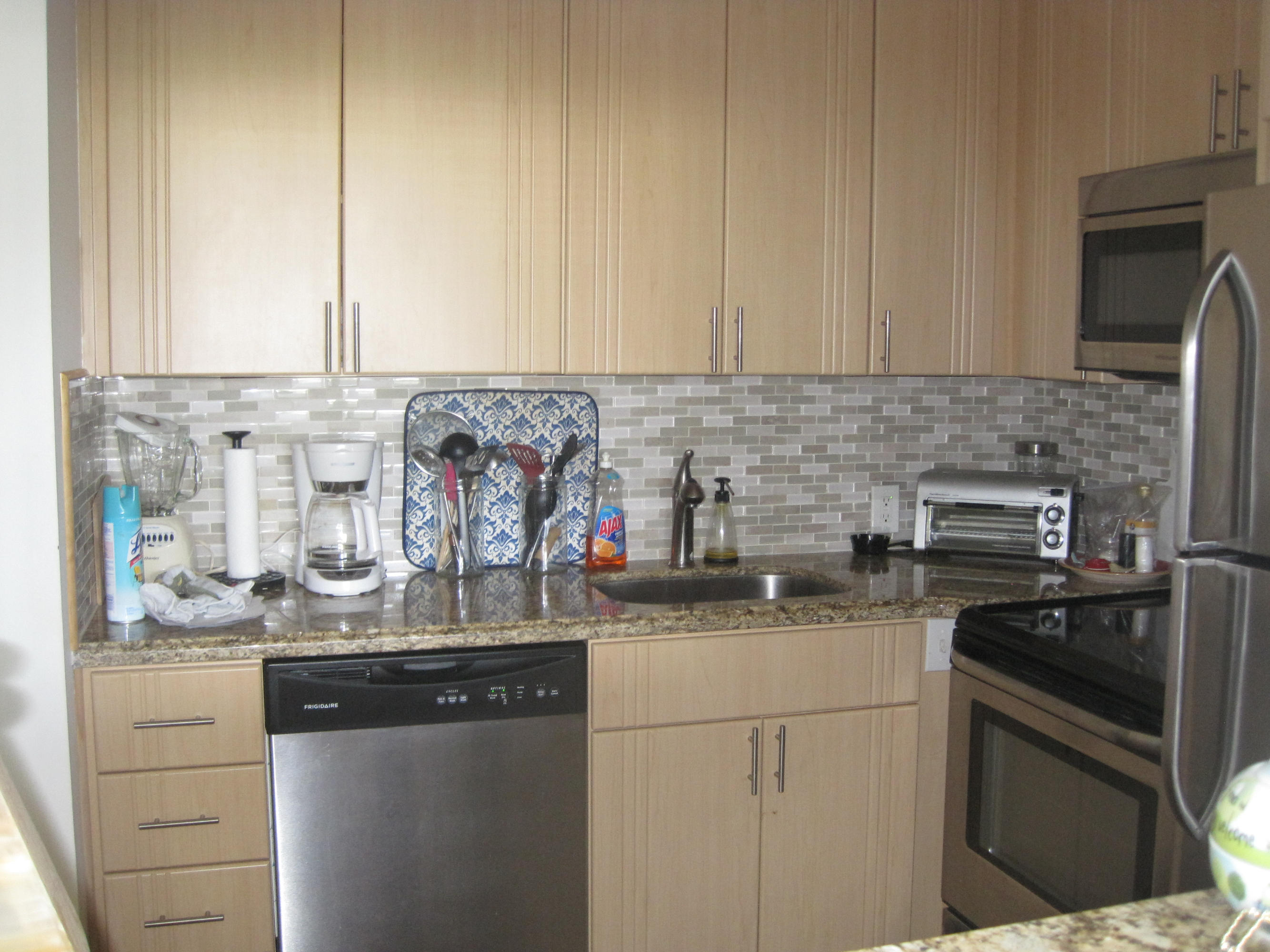 216 Dorset F, Unit 216 Boca Raton, FL 33434 - Photo 5 of 25 215 Dorset F (20)