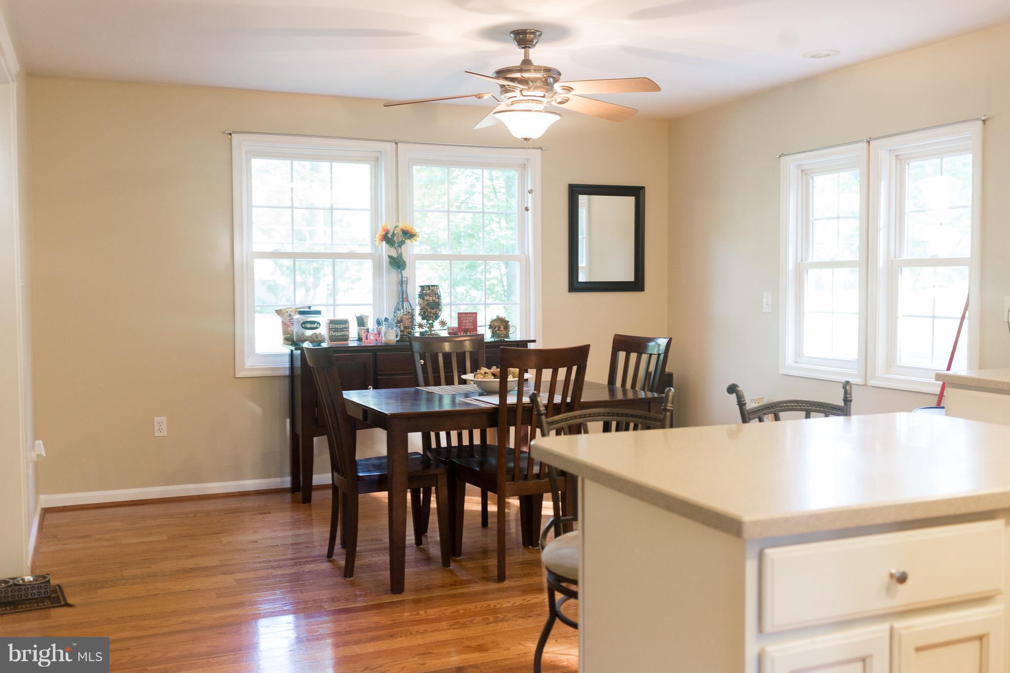 2408 Barrison Point Road Baltimore, MD 21221 - Photo 11 of 30 Dining Room