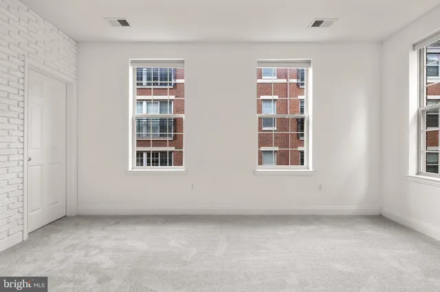 $749,000 | 201 Commodore Court, Philadelphia, PA 19146