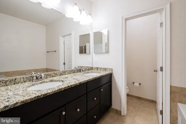 $749,000 | 201 Commodore Court, Philadelphia, PA 19146