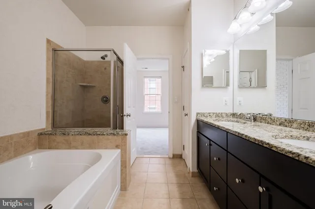 $749,000 | 201 Commodore Court, Philadelphia, PA 19146
