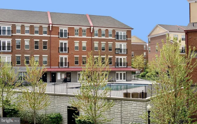 $749,000 | 201 Commodore Court, Philadelphia, PA 19146