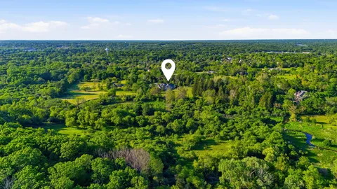 $2,700,000 | 1201 Plum Tree Road, Barrington, IL 60010